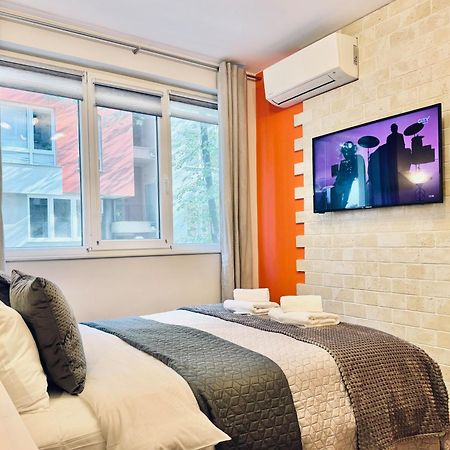 Top Centre 2Bed Apartment For 5 Guests 2 Minutes From High Street Plovdiv Kültér fotó