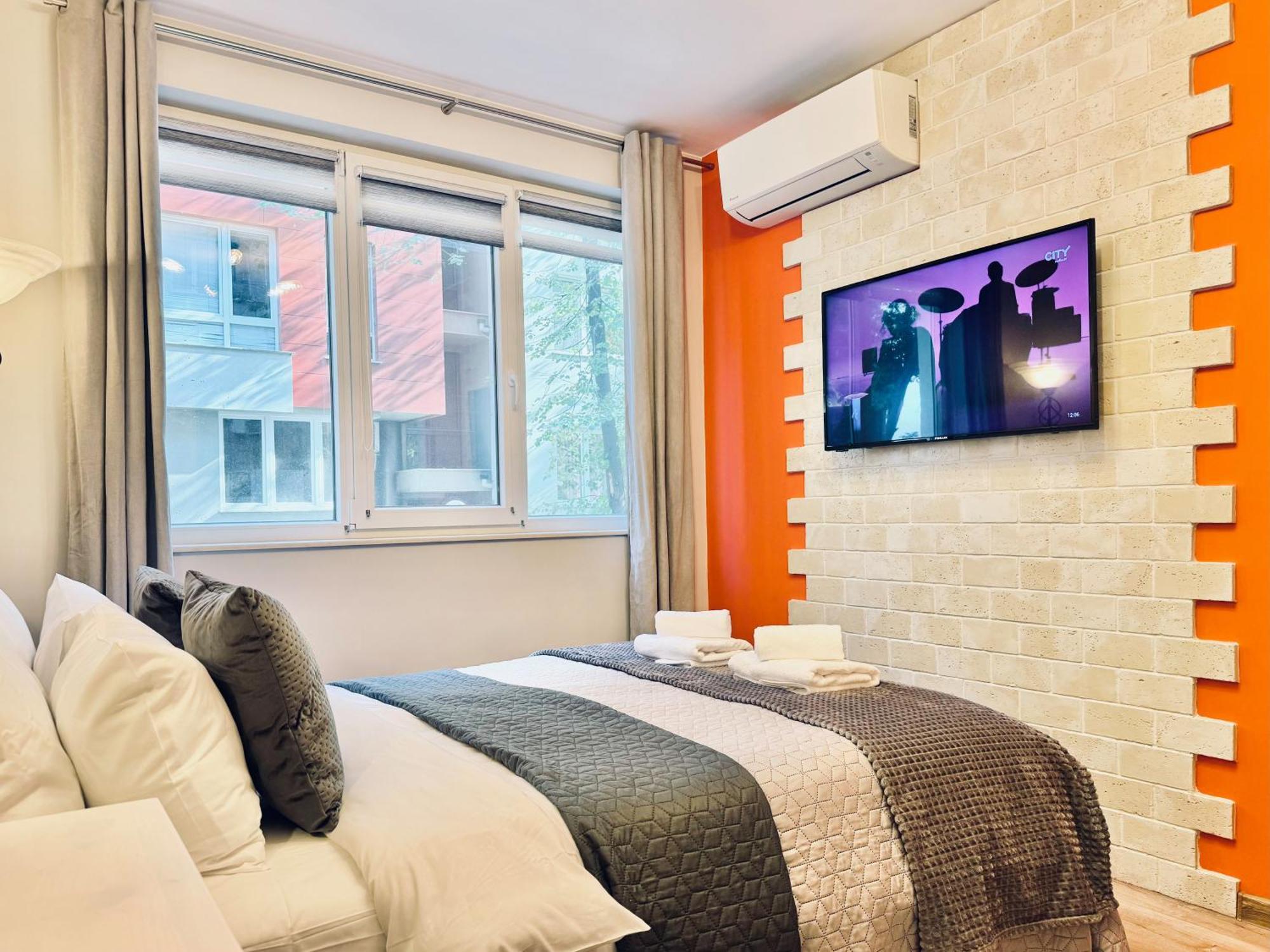 Top Centre 2Bed Apartment For 5 Guests 2 Minutes From High Street Plovdiv Kültér fotó