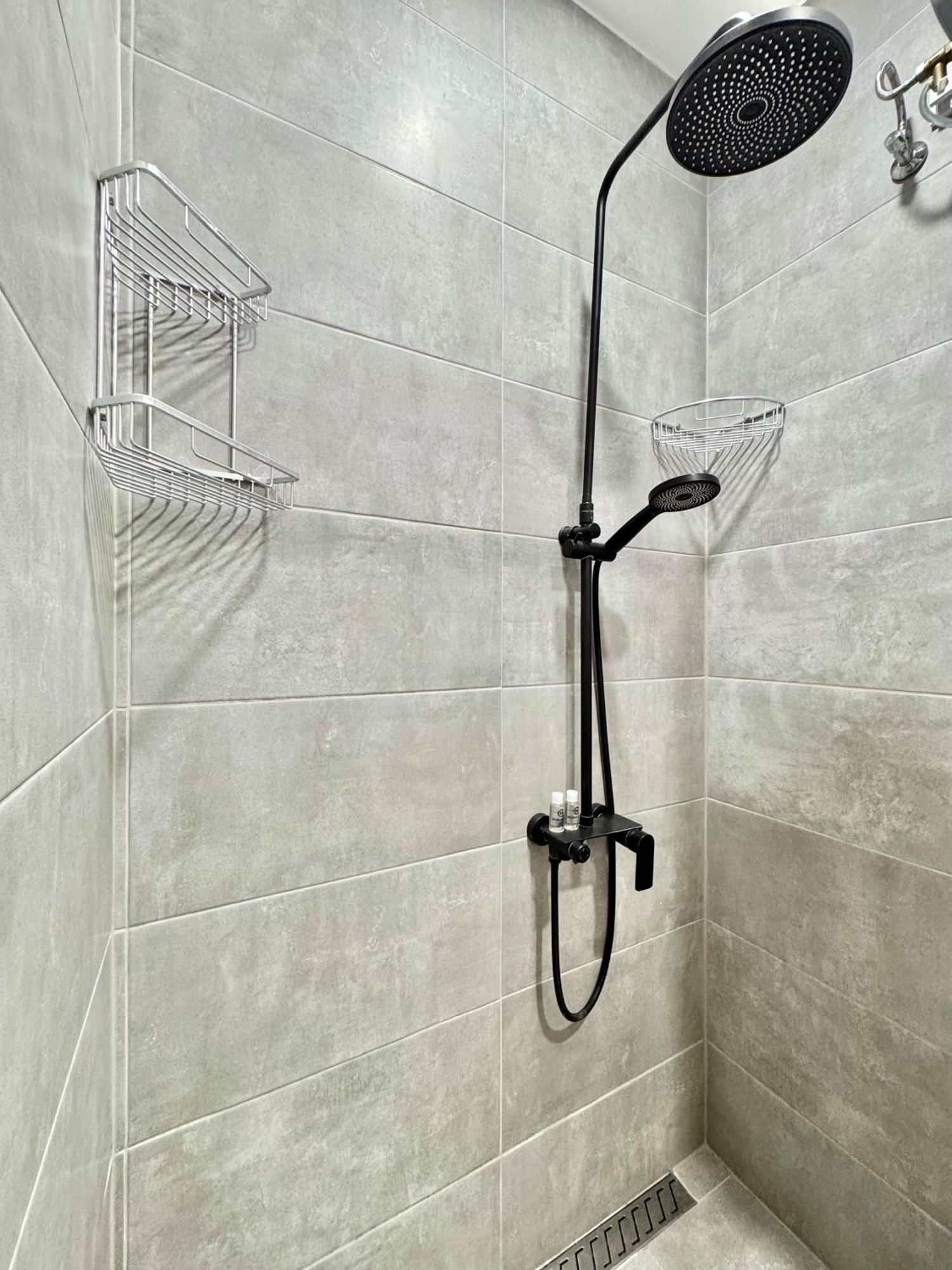 Top Centre 2Bed Apartment For 5 Guests 2 Minutes From High Street Plovdiv Kültér fotó