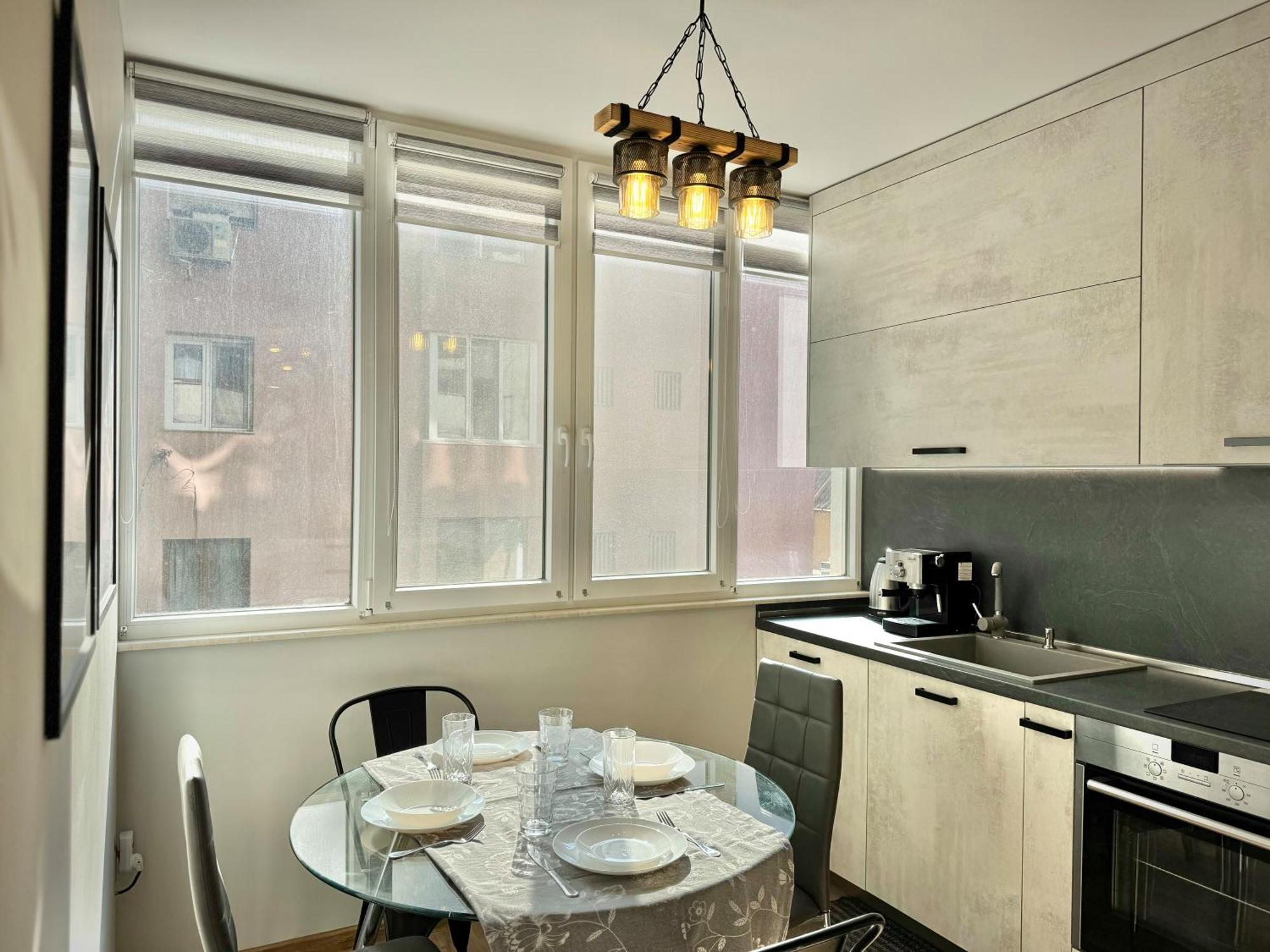 Top Centre 2Bed Apartment For 5 Guests 2 Minutes From High Street Plovdiv Kültér fotó