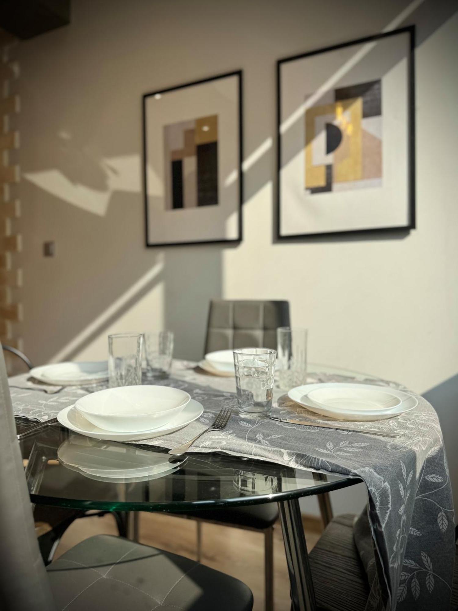 Top Centre 2Bed Apartment For 5 Guests 2 Minutes From High Street Plovdiv Kültér fotó